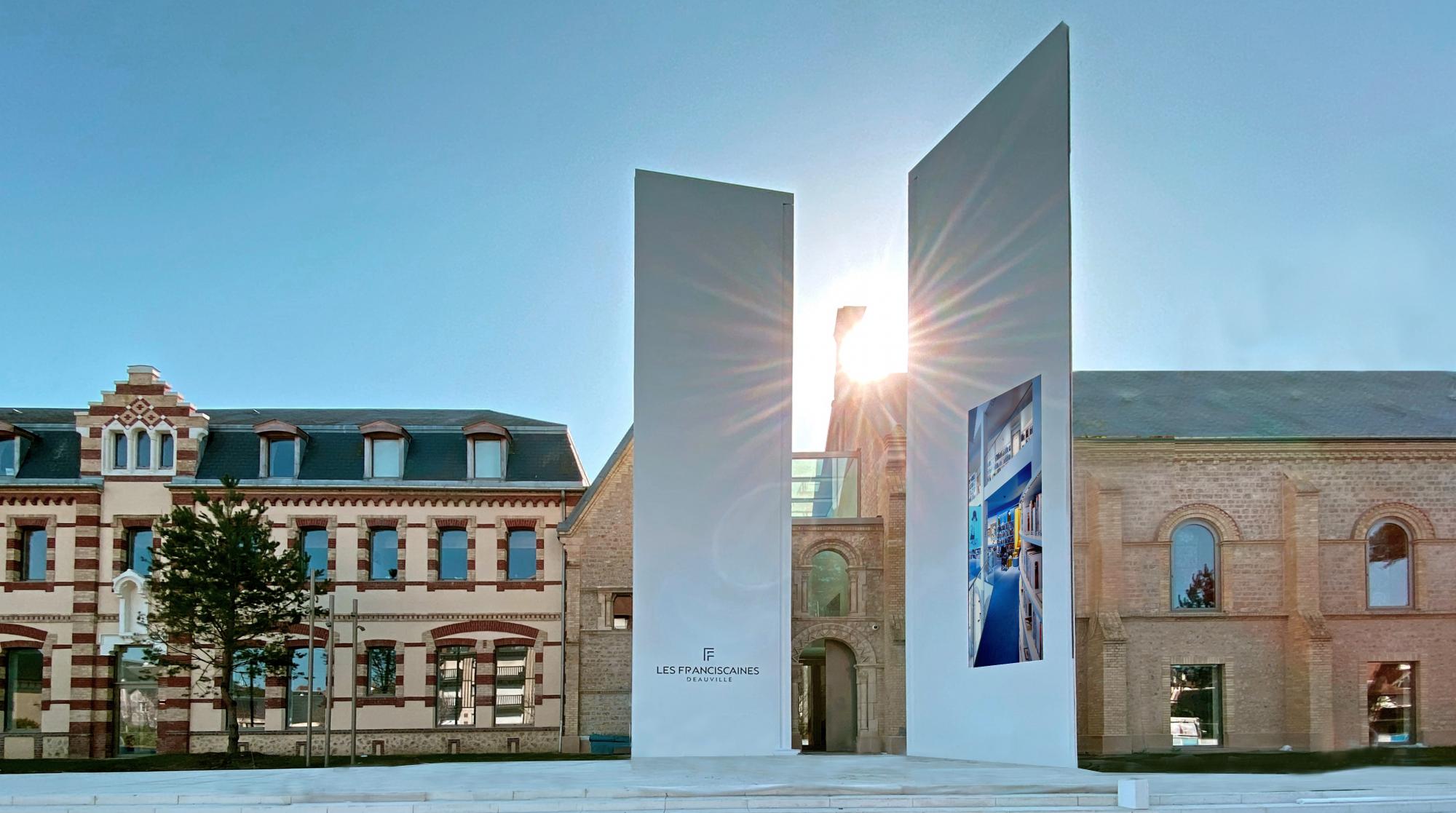 Le Parvis des Franciscaines